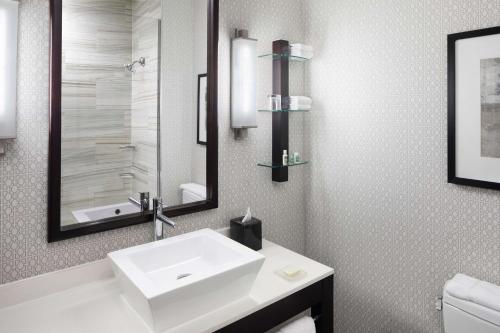 Cambria Hotel White Plains - Downtown - image 12