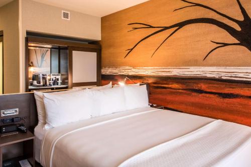 611758285 Cambria Hotel McAllen Convention Center
