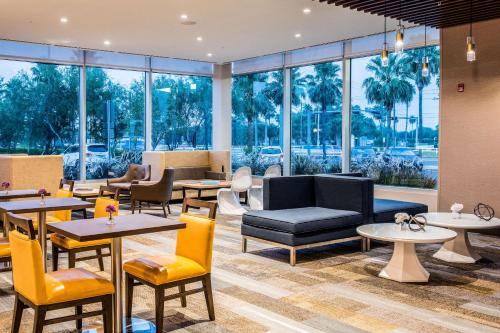 611758406 Cambria Hotel McAllen Convention Center