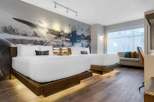 Standard Queen Room with Two Queen Beds - Non-Smoking