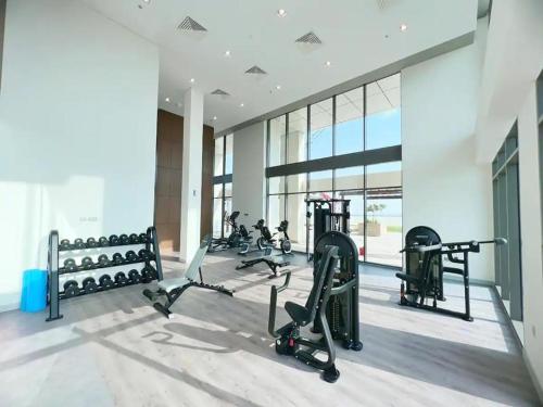Studio farhad Azizi Residence Al Jaddaf creek - image 12