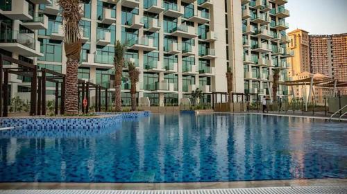 Studio farhad Azizi Residence Al Jaddaf creek - image 9