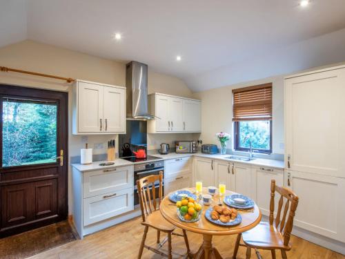 Holiday Home Fishermans by Interhome in Tomich