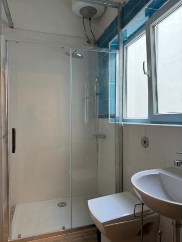 Dragon's Den Hostel 2