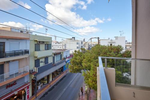 Studio with City View image 8