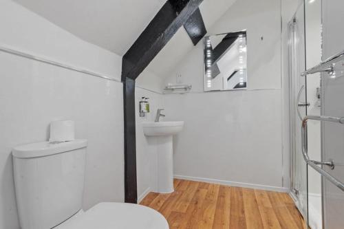 Sleeping Bear Hotels Dorchester - Photo 1