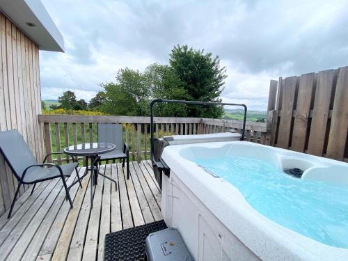 Kaoglen Fallow Pod - Luxury - Hot Tub - Pet Friendly in كيركميشيل