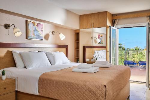 Superior Triple Studio with Sea View and Terrace (2-3 Adults) image 6