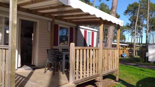 Létesítmények, MH 538 TOUT EQUIPE et TOUT CONFORT 2ch 1sdb dans camping 4 étoiles (MH 538 TOUT EQUIPE et TOUT CONFORT 2ch 1sdb dans camping 4 etoiles) in St Julien En Born