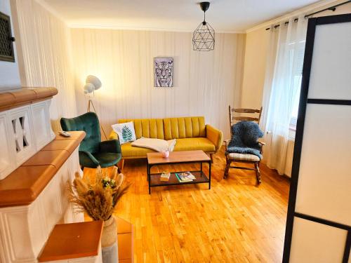 . Ferienwohnungen Lindenhof