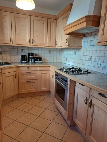 ห้องครัว, Ferienwohnung Schwarzenberger in เลงกริส