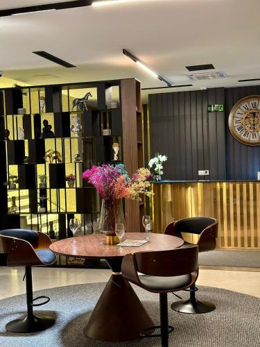 Ador Hotel North Mitrovica in Όμπιλιτς