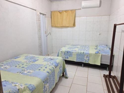 2 double beds