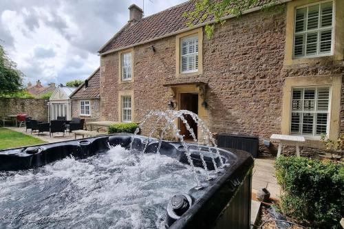 Wellow Farmhouse – khách sạn tại Thị trấn Midford