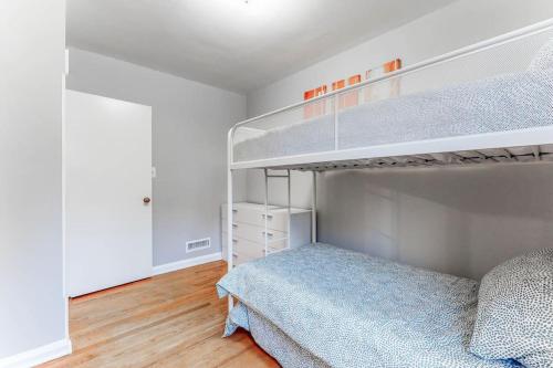 3 Bedroom house in Suburban Baltimore in Baltimore, USA