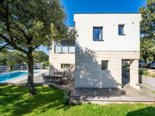 Holiday Home Golem by Interhome in 弗拉納