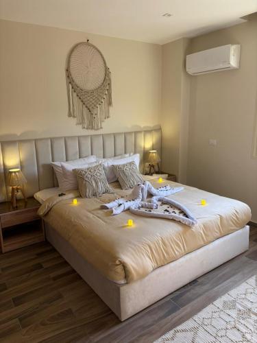 SEQUOIA Pyramids View