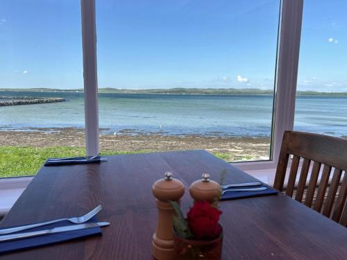 Lochside Hotel 1