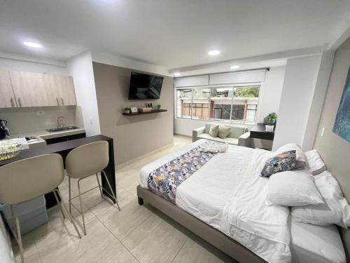 Castellana 202 - Apartaestudio loft en la Castellana Norte