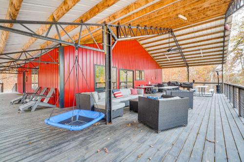 Private Shore Access & Games: Lakefront Getaway! in Lost Bridge Village (AR)