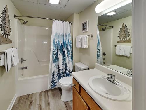 Paradise Pines Whispering Pines 133 in Pigeon Forge, USA