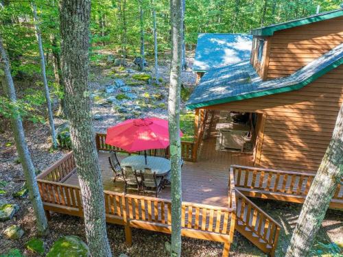 The Bears Den Lodge in Terra Alta, USA