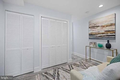 Beautiful 2 bedroom Apt on Morton st Nw in Washington, USA