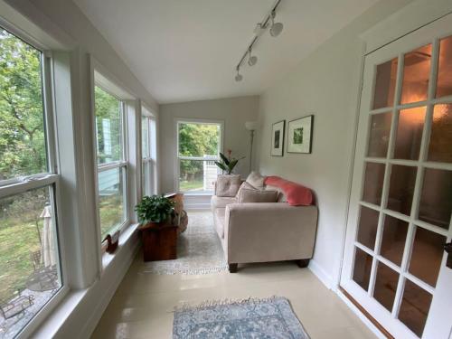 Trouvaille House Suite 1 Provence Suite in Harpers Ferry, USA
