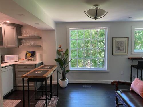 Trouvaille House Suite 3 Klimt Suite in Harpers Ferry, USA