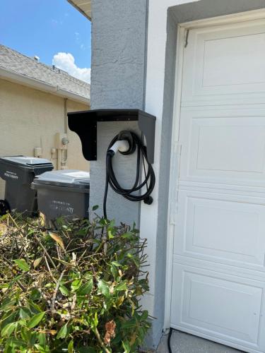 Fabulous 4 Bedrooms Villa with Private Pool 15 Min to Disney in Davenport, USA