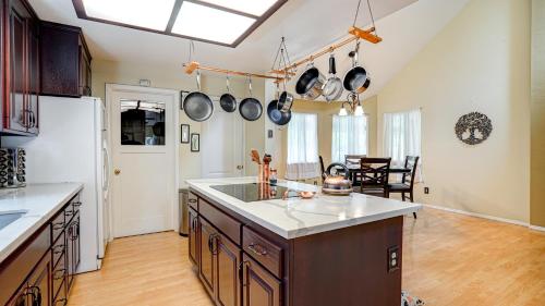 Private Rooms Garden Resort in Cloverdale (CA)