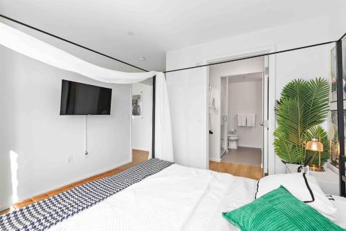 Lux 2bed2bath Apt Boston - Tap to explore photos