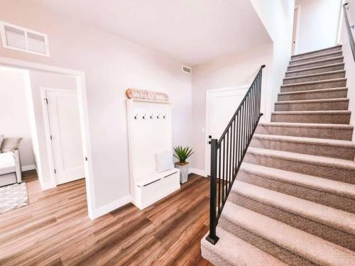 Broadmoor Mtn Retreat Pet Friendly Townhouse in Colorado Springs, USA