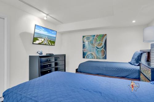Three-Bedroom Apartment image 10