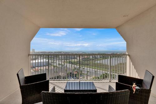 Three-Bedroom Apartment image 1