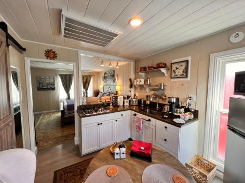 Létesítmények, Your Most Romantic and Peaceful Getaway in Novato