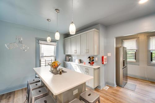 4 Mi to Dtwn: Home w/ Patio in Cleveland!, Cleveland (Foto 10)