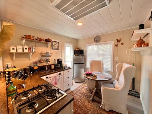 Konyha, Your Most Romantic and Peaceful Getaway in Novato