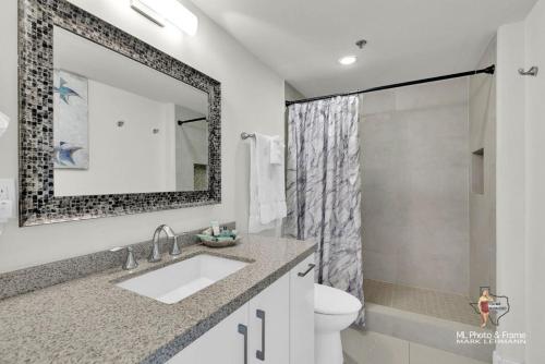 Three-Bedroom Deluxe Apartment image 3