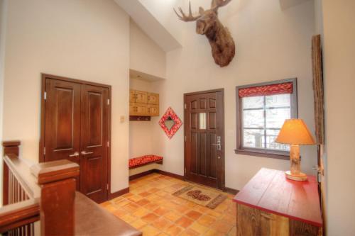 S2 The Meadows Townhome Townhouse in Beaver Creek, USA
