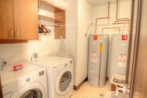 S2 The Meadows Townhome Townhouse - image 2