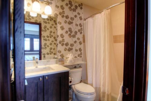 S2 The Meadows Townhome Townhouse - image 11