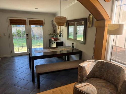 Los Angeles Serenity, A Reseda Family Home