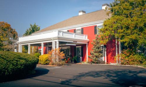 Dan'l Webster Inn and Spa - image 10