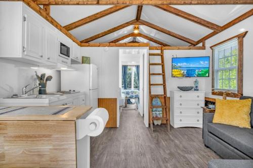 Key Colony Aqua Lodges in Key Colony Beach, USA