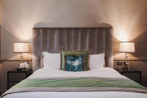 St James Hotel & Club Mayfair - image 2