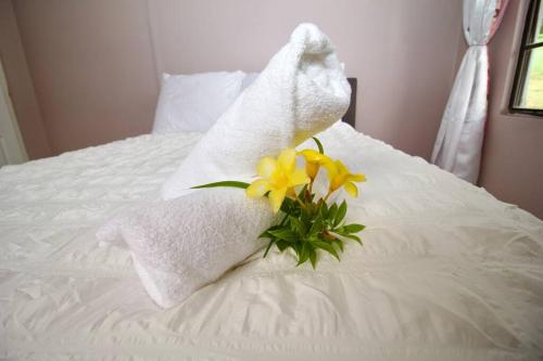 Taylor's Retreat - 5min to Sandals Resort & Beach Taylor's Retreat - 5min to Sandals Resort & Beach