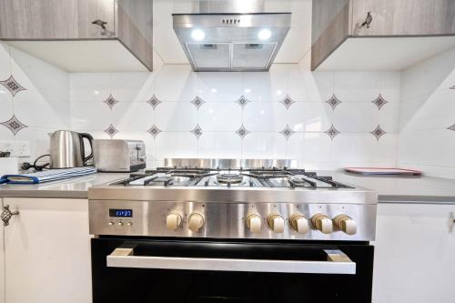 Happy Cozy Convenient 4BR, Breezy, Near Mall, Park in برويك