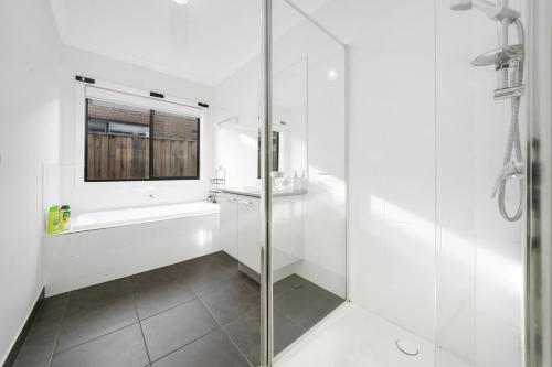 Happy Cozy Convenient 4BR, Breezy, Near Mall, Park in برويك