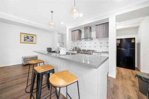 Happy Cozy Convenient 4BR, Breezy, Near Mall, Park in برويك